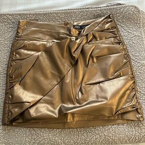 Zara Women's Metallic Gold Mini Skirt